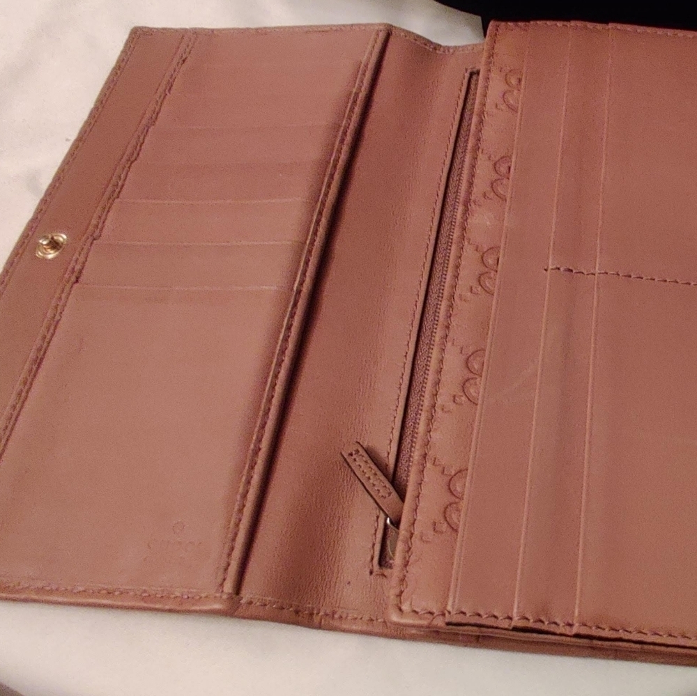 🔥Authentic Gucci Continental Pink Wallet - Picture 3 of 6